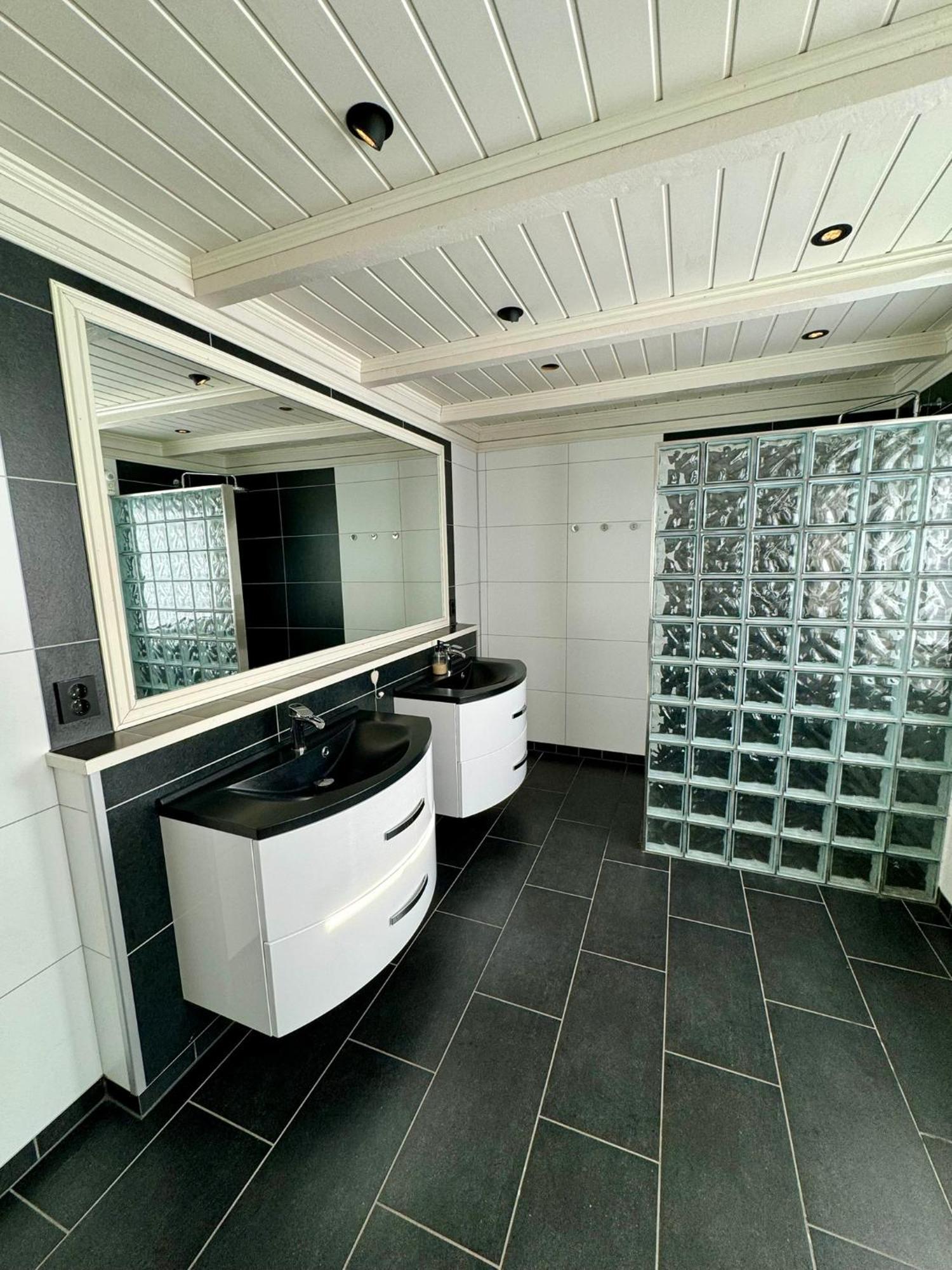 Lofoten Arctic Apartments Ramberg Exterior photo